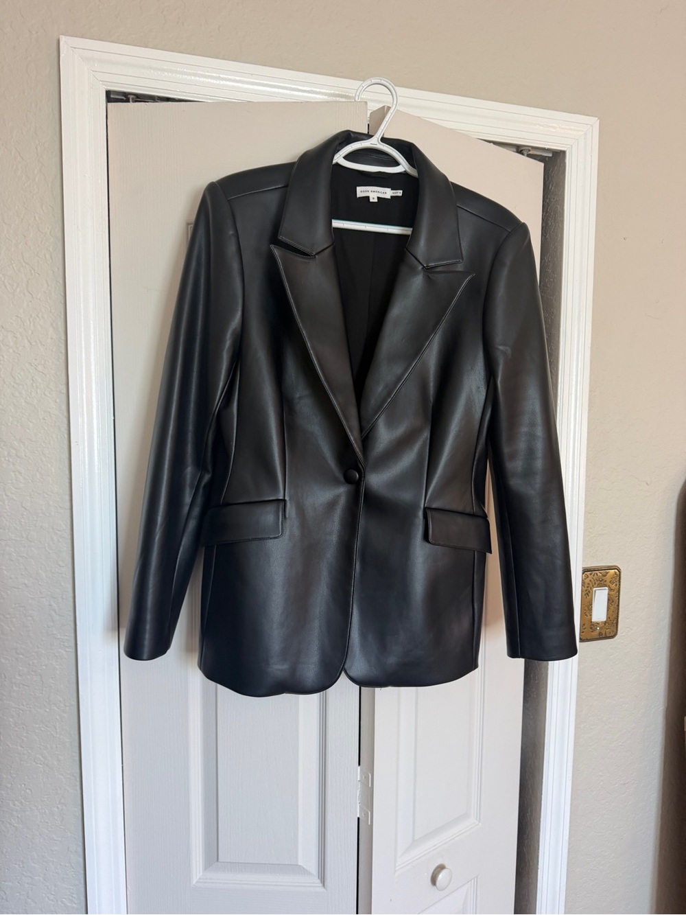 Good American Black sculpted Faux Leather Blazer